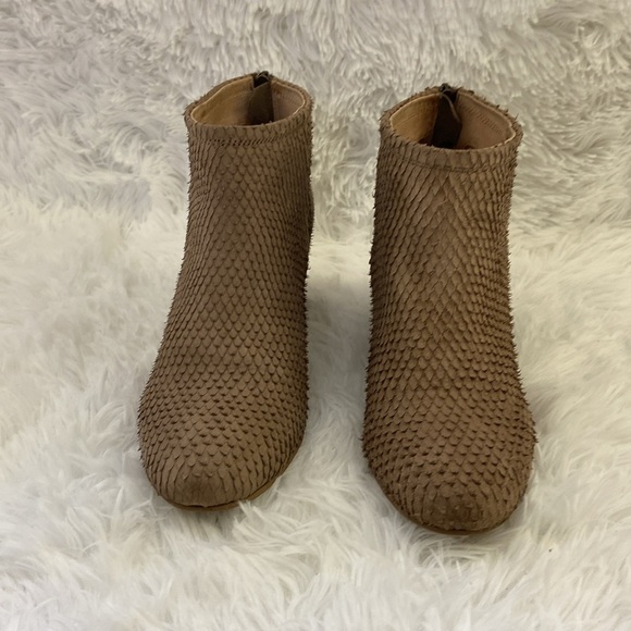 Liendo , Women’s, Tan Ankle Boots. Size-7 - Picture 2 of 11